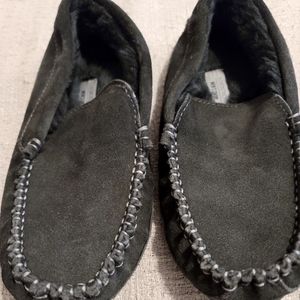 NEW Men's slippers size 8